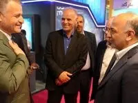 بازدید مدیران ارشد اقتصادی از غرفه بیمه دی در نمایشگاه اینوکس مشهد
