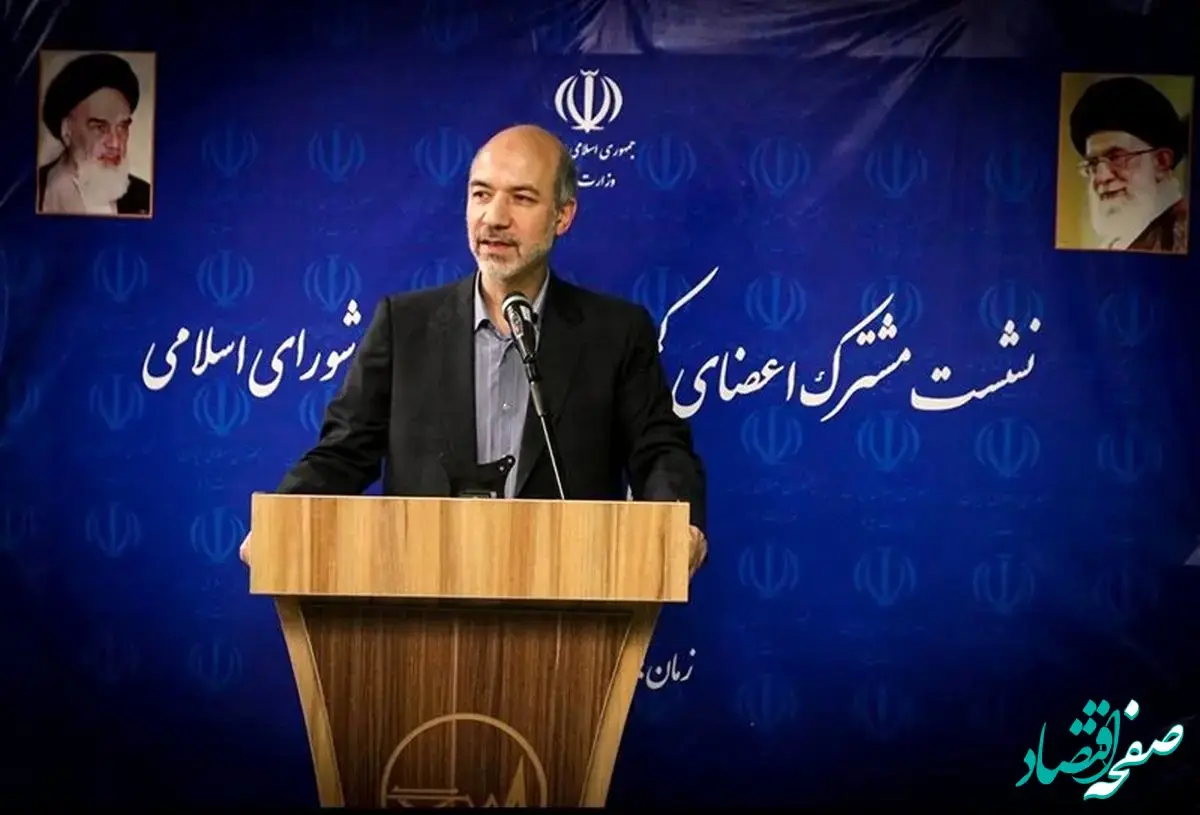 فروش برق نیروگاه‌ها در بورس انرژی به 75 درصد می‌رسد/ افزایش ظرفیت تولید برق حرارتی از ۱۰ هزار مگاوات گذشت/ احداث یک نیروگاه هزار مگاواتی دست‌کم به یک میلیارد دلار سرمایه‌گذاری نیاز دارد