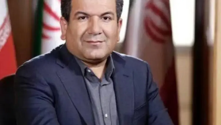 ابراهیم غلامزاده زنگنه به کمک حفاظت از حیات وحش و طبیعت کوه سادول شتافت
