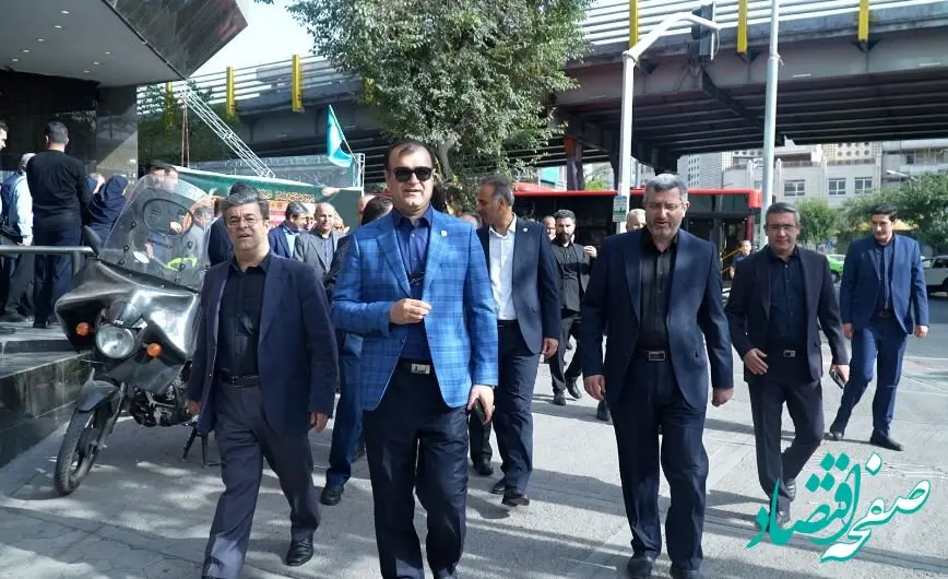 حضور خانواده بزرگ بیمه البرز در آیین تشییع شهدای اقتدار ایران