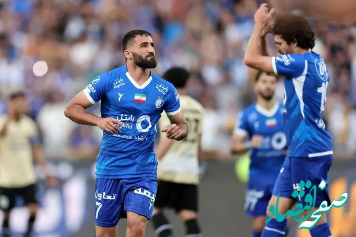 شادی ویژه بازیکن استقلال برای همسر و فرزندش + عکس