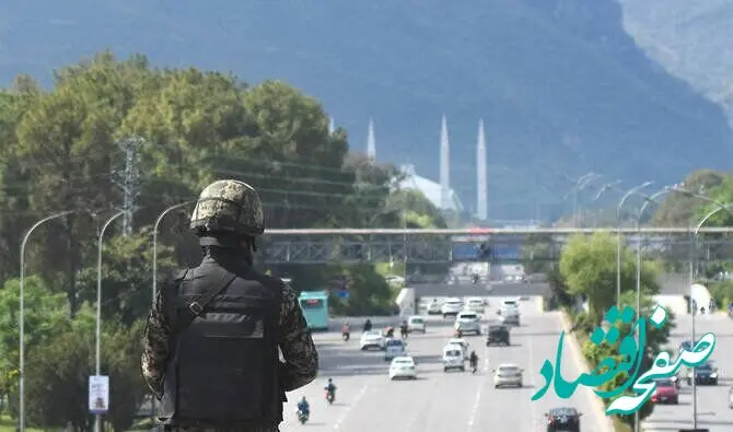 ۱۰ هزار نیروی امنیتی در اسلام آباد همزمان با ورود مقام های آمریکایی مسقر شد