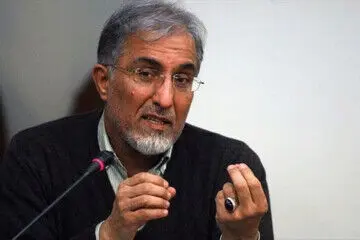 پیش‌ بینی  آینده اقتصاد از دیدگاه این فرد | ارزش پول ملی نصف شد