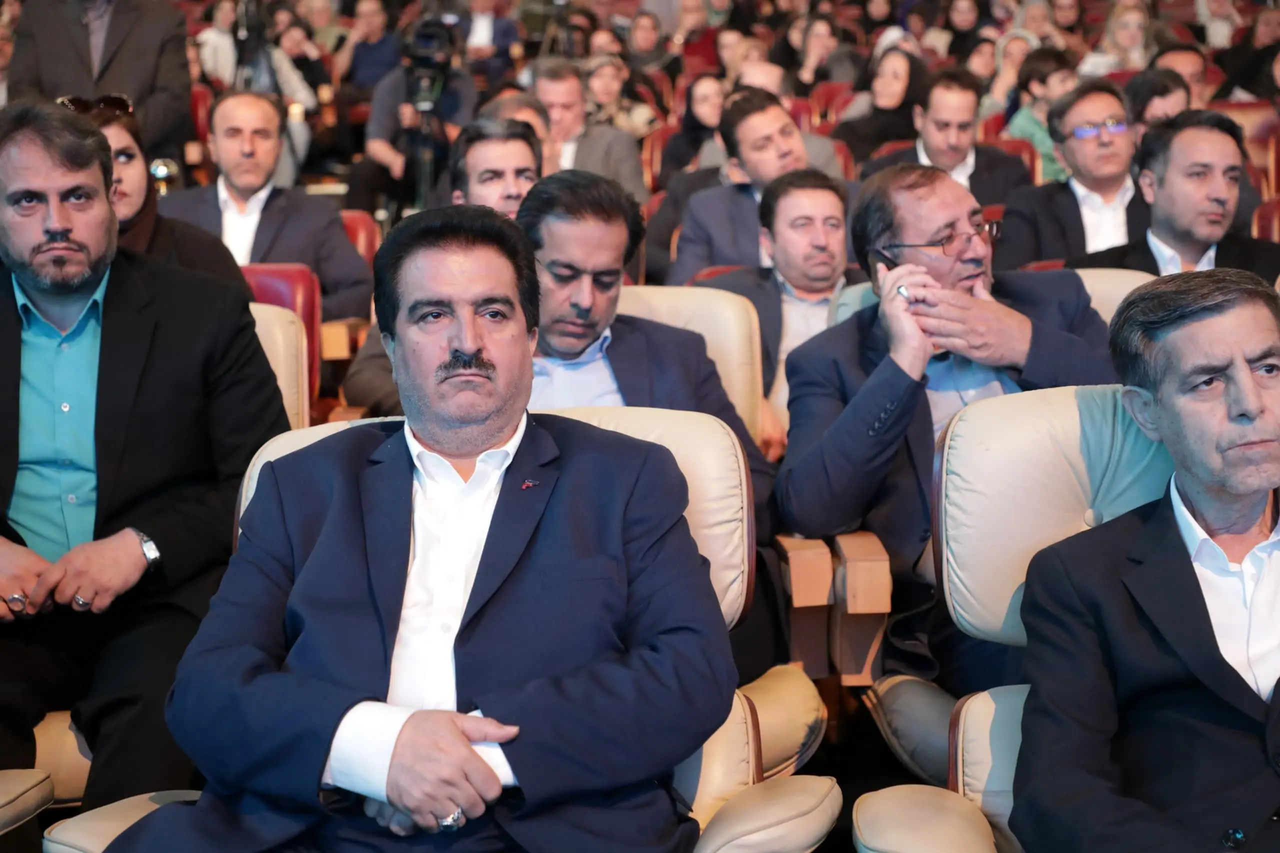 سامانه‌های «وایب» و «رفاه کار» بانک رفاه کارگران آغاز به کار کردند