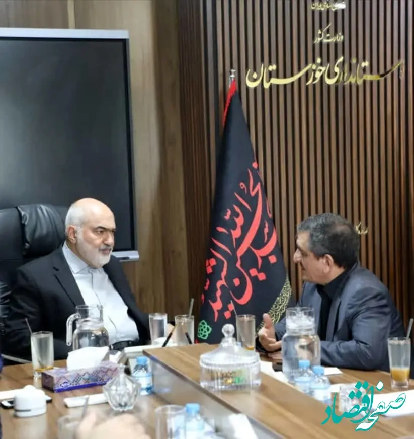 گسترش روابط تجاری با عراق در کانون گفت‌وگوی مدیرعامل سازمان منطقه آزاد اروند و استاندار خوزستانگسترش روابط تجاری با عراق در کانون گفت‌وگوی مدیرعامل سازمان منطقه آزاد اروند و استاندار خوزستان