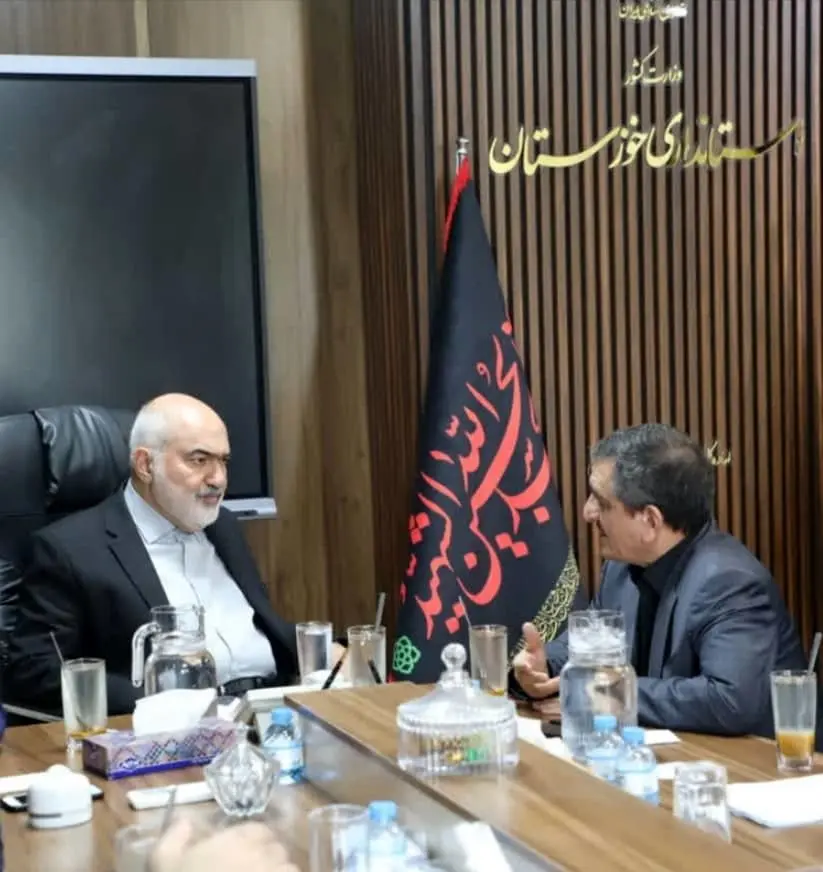 گسترش روابط تجاری با عراق در کانون گفت‌وگوی مدیرعامل سازمان منطقه آزاد اروند و استاندار خوزستانگسترش روابط تجاری با عراق در کانون گفت‌وگوی مدیرعامل سازمان منطقه آزاد اروند و استاندار خوزستان