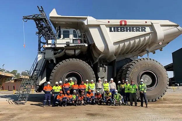 قرارداد مهندسی و ساخت دامپتراک ۱۳۶ تنی بین گروه مپنا و شرکت ملی صنایع مس ایران