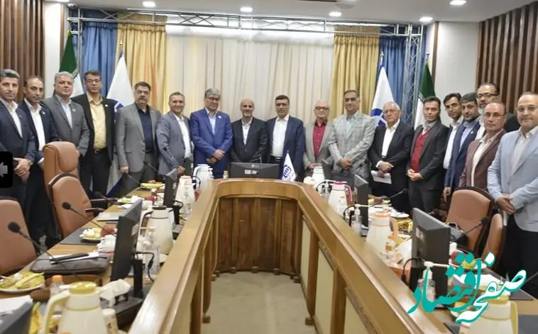 نشست سرپرست بیمه آسیا و شبکه فروش