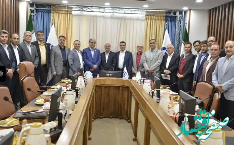 نشست سرپرست بیمه آسیا و شبکه فروش
