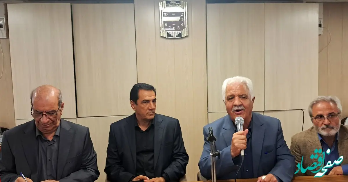 پرداخت معوقات فروردین ماه در دستور کار کانون های بازنشستگان