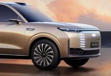 این خودروساز که ۳۰ سال بعد از ایران خودرو شروع کرد پیشرفت کرد!/ عکس