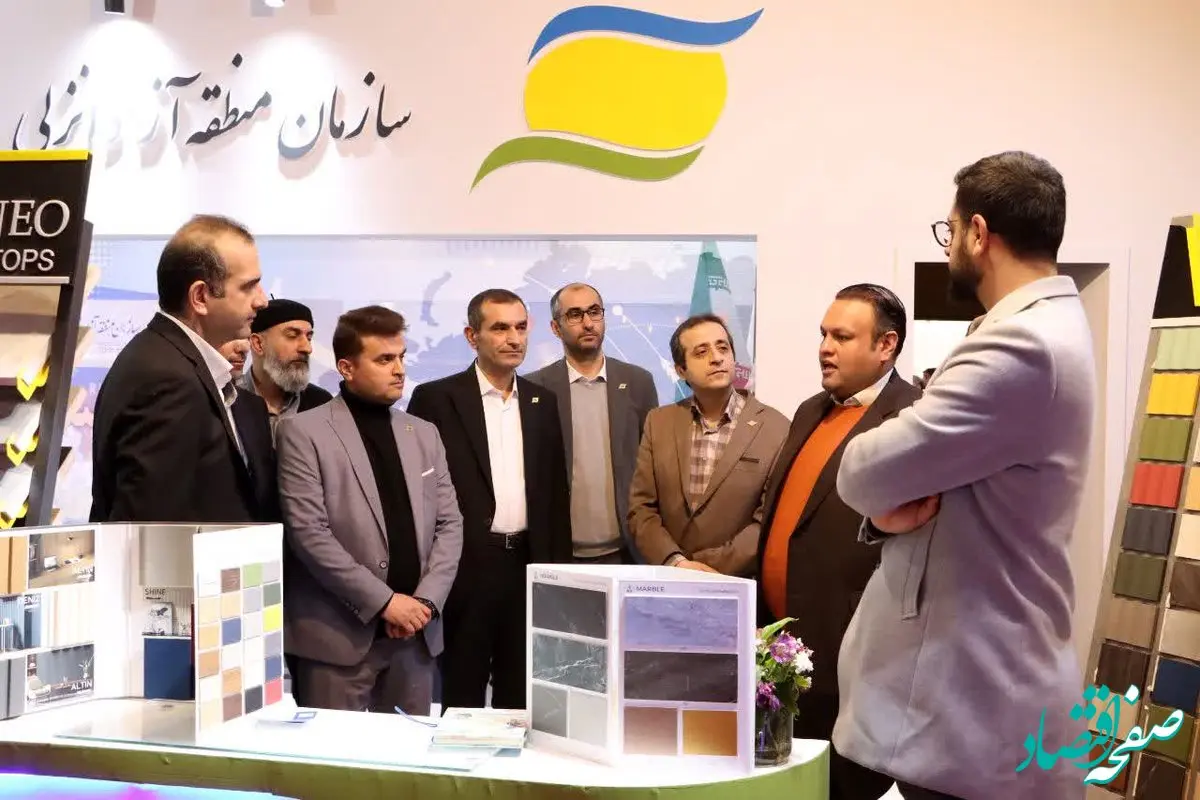 از حضور رئیس‌جمهور تا مدیرعامل میر بیزینس بانک در غرفه منطقه آزاد انزلی