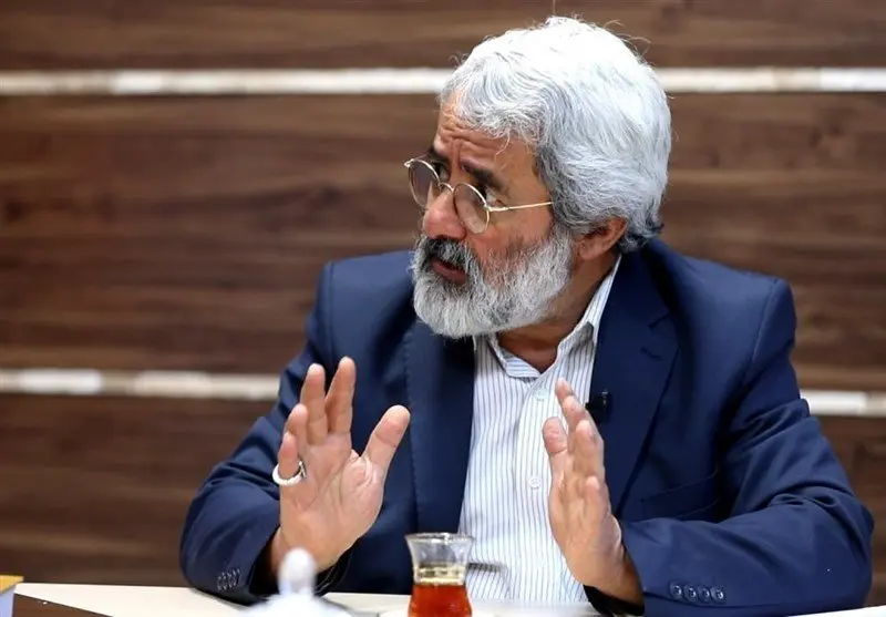 سلیمینمین: مواضع دوگانه و ادبیات تند کوچکزاده به بحرانهای کشور دامن میزند