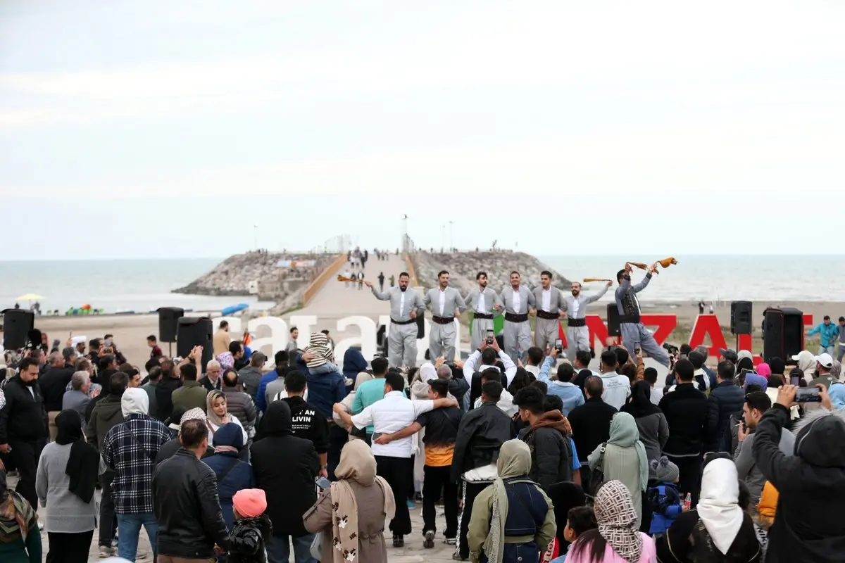 گزارش تصویری روز نخست جشنواره نقش و نغمه؛ نمایش آیینی اقوام ایرانی در منطقه آزاد انزلی