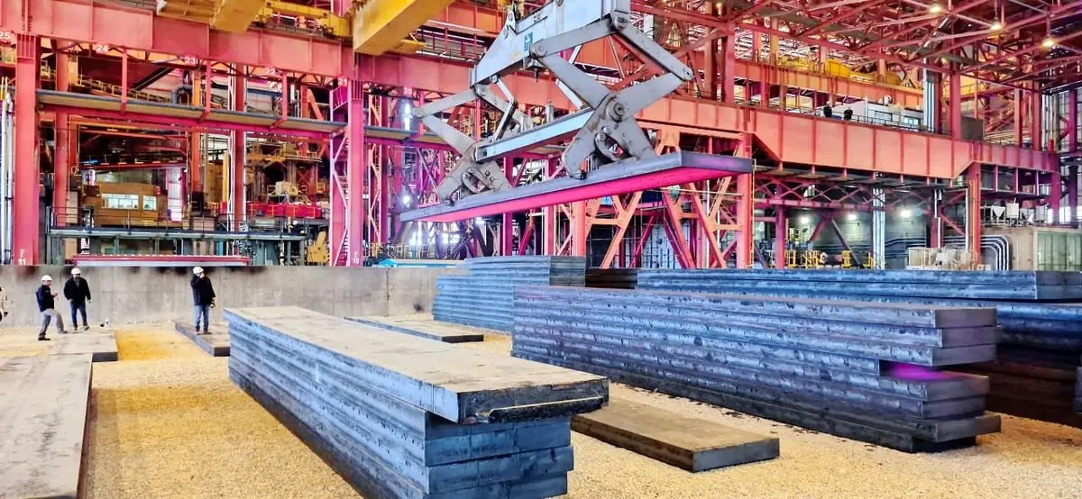 عرضه نخستین سری تختال‌های تولید آزمایشی فولاد سفیددشت در بازار