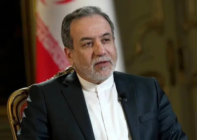 هشدار فوری عراقچی درباره دخالت فعال آمریکا در حمله با ایران