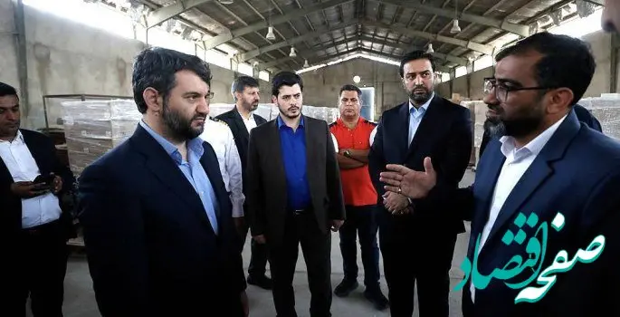 بازدید نماینده‌ی ویژه رئیس‌جمهور از عملیات اجرایی طرح ساماندهی ترخیص کالا در کیش
