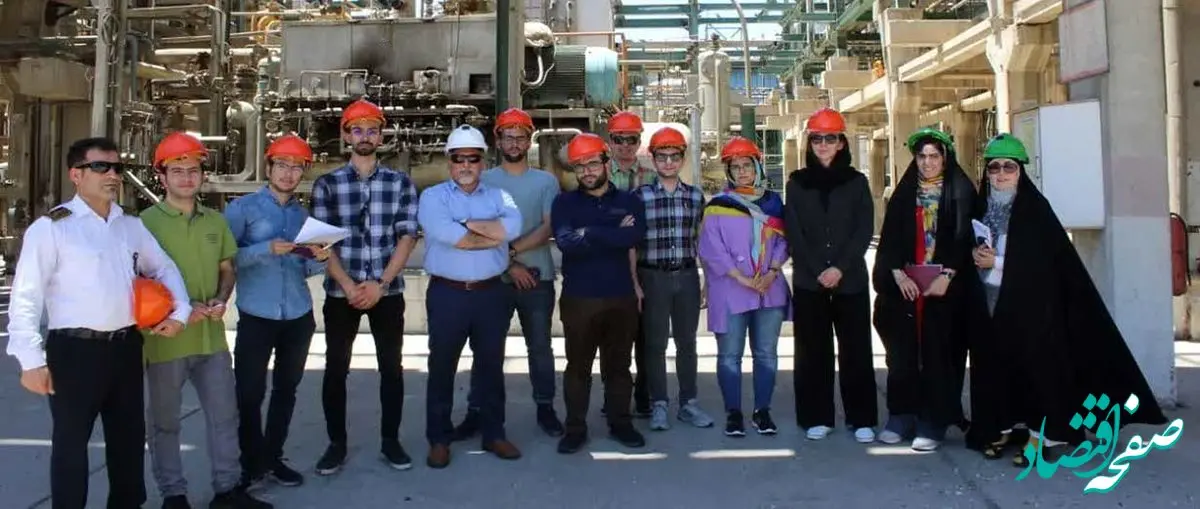 بازدید جمعی از دانشجویان دانشگاه صنعتی شریف از مجتمع شرکت پتروشیمی خوزستان