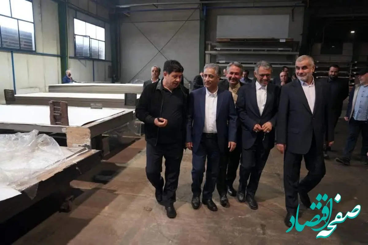 بازدید مشترک مدیرعامل بانک صنعت و معدن و نایب‌رئیس مجلس از چند واحد تولیدی و صنعتی اردبیل، نشانگر اهمیت ویژه این استان در اولویت‌های توسعه‌ای بانک بود