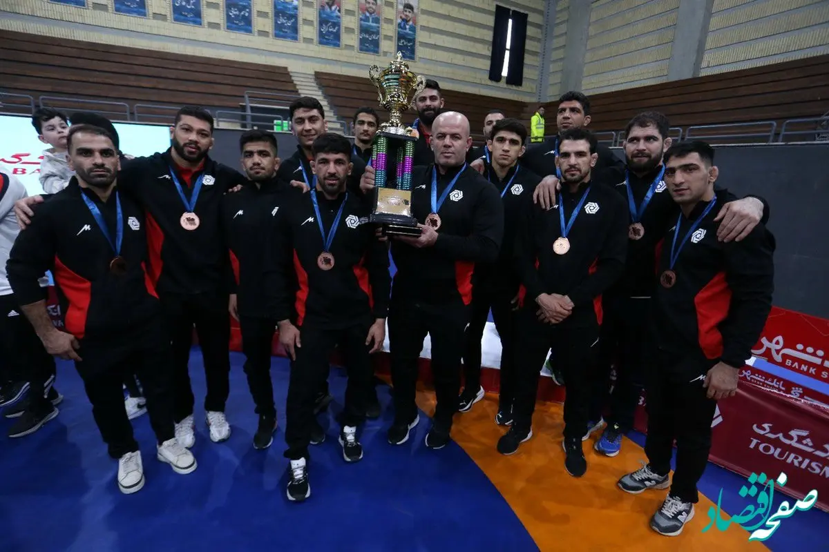 رقابت‌های کشتی آزاد جام باشگاه‌های جهان با حمایت بانک گردشگری برگزار شد