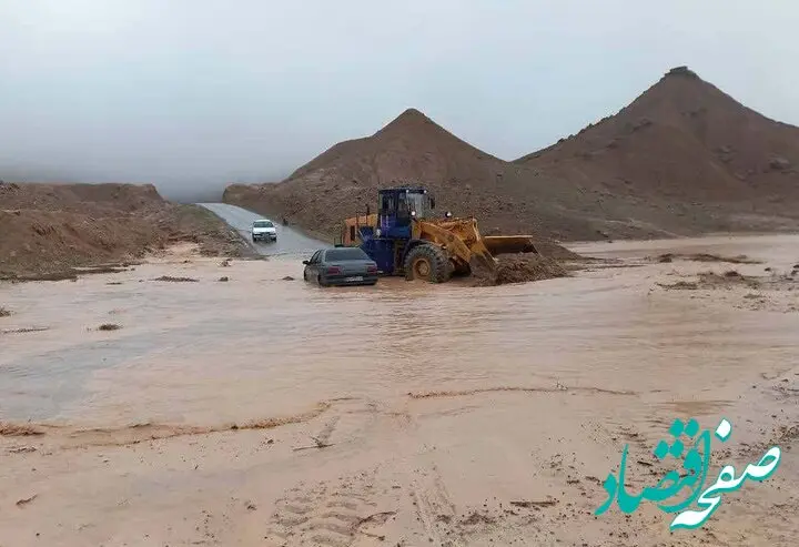 سه شهروند مشهدی از سیلاب کالی نجات یافتند