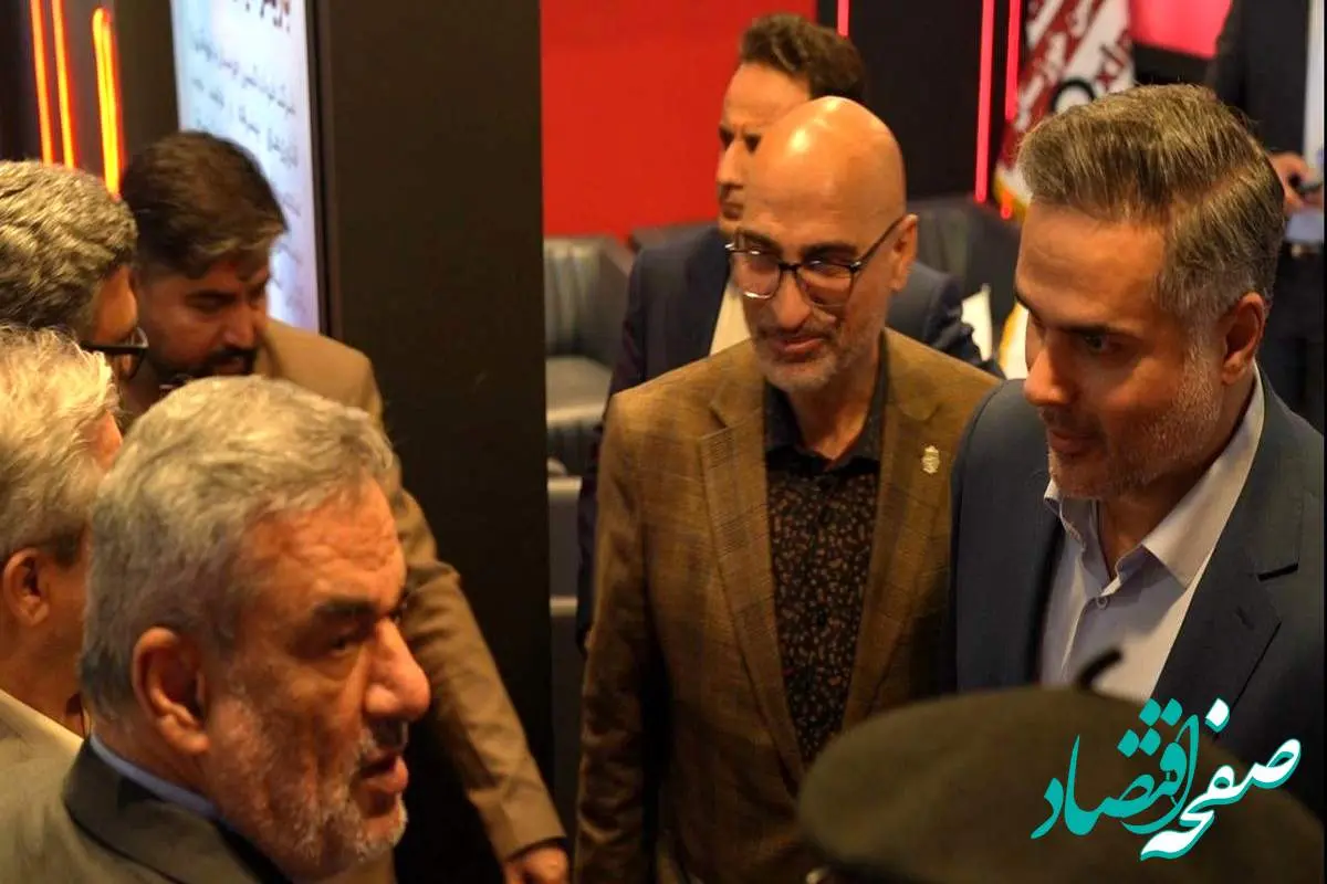 حضور مدیرعامل شرکت ملی نفت ایران در غرفه شرکت فولاد اکسین خوزستان