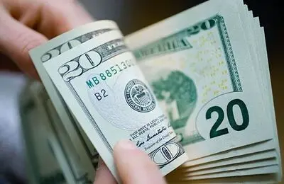 دلار در دوراهی توافق و تشدید تنش / عبور دلار از ۱۹۵ هزار تومان، سیگنال مهم بازار است