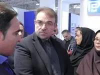 بازدید معاون وزیر صمت از غرفه پتروشیمی خوزستان
