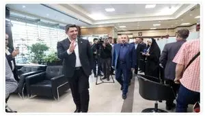 تأکید بر ارتقای خدمات مشتری‌مدار و تقویت اعتماد عمومی در جریان بازدید مدیران ارشد بانک مرکزی و بانک ملی ایران از شعب سابق بانک آینده