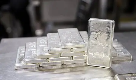 یکم اردیبهشت رقم خورد؛ معامله ۲۶۹ کیلوگرم شمش نقره در بورس کالا