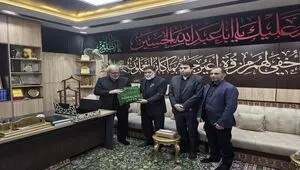 پرچم گنبد حرم مطهر امام حسین (ع) بدرقه پیکر رهبر شهید انقلاب  می شود