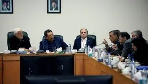 دستور عارف برای نظارت جدی بر بازار و برخورد قاطع با گران‌فروشی و احتکار
