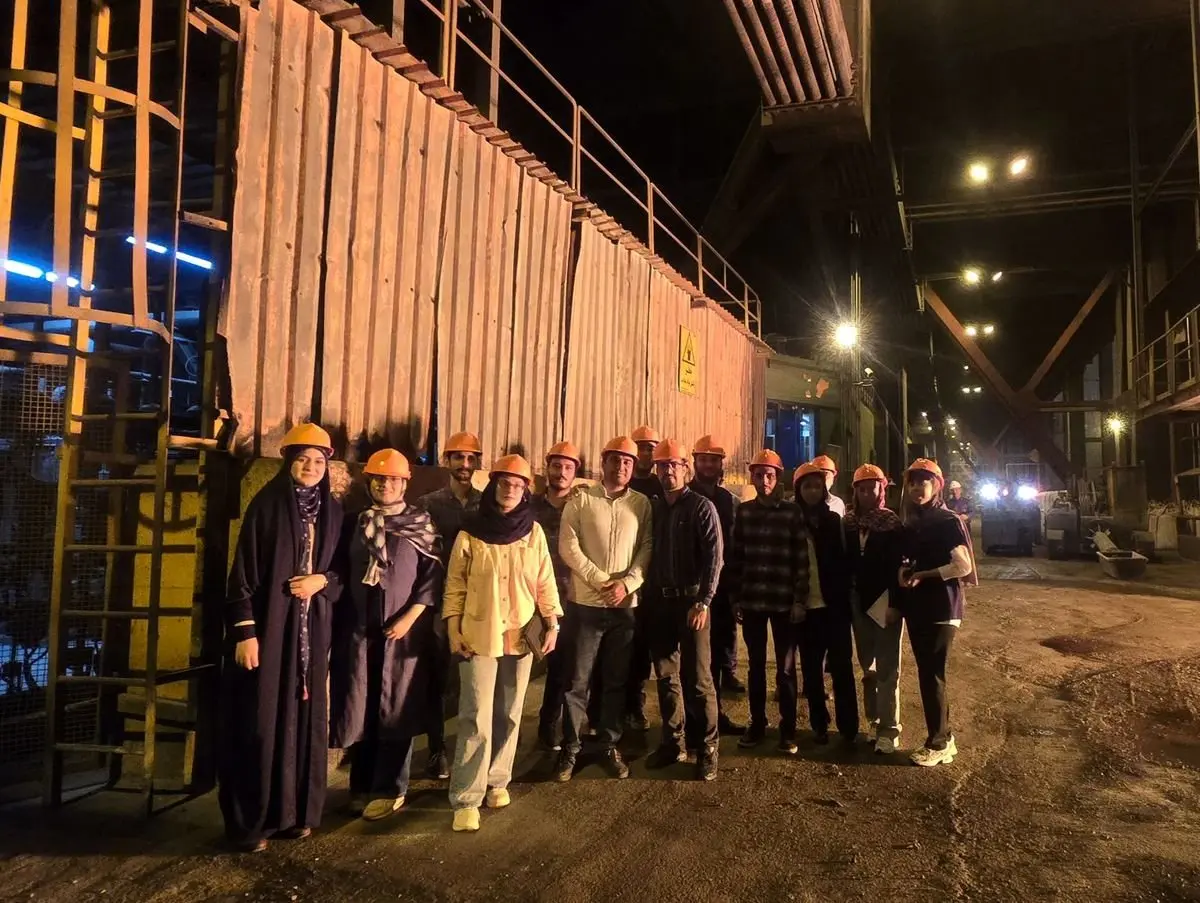 بازدید تخصصی دانشجویان مهندسی مواد دانشگاه تهران از فولاد مبارکه؛ نگاهی به فناوریهای نوین تولید پایدار و اقتصاد چرخشی در بزرگترین کارخانه فولاد کشور