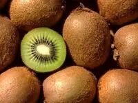کیوی کیلویی ۲۴۰ هزار تومان!؟/کیوی هم میوه لاکچری شد!