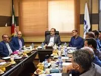 نشست مدیرعامل بیمه آسیا با سرپرستی منطقه دو، روسای شعب و شبکه فروش در اصفهان