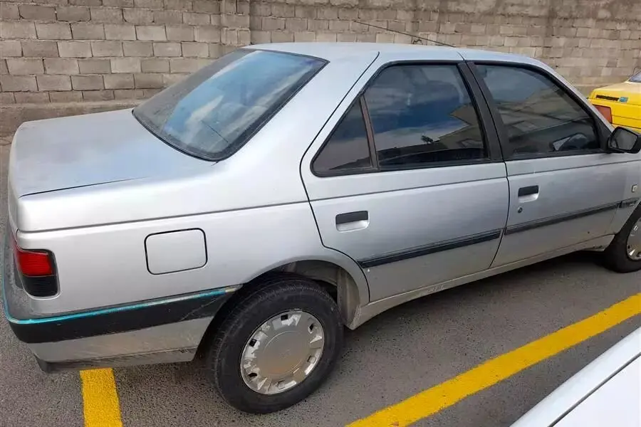 قیمت پژو ۴۰۵ امروز ۱۰ فروردین ۱۴۰۳