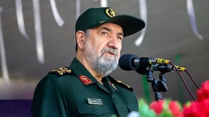 واکنش محسن رضایی به حملات جدید امریکا: دشمن هر میزان خسارت وارد کند تلافی ایران شدیدتر خواهد شد