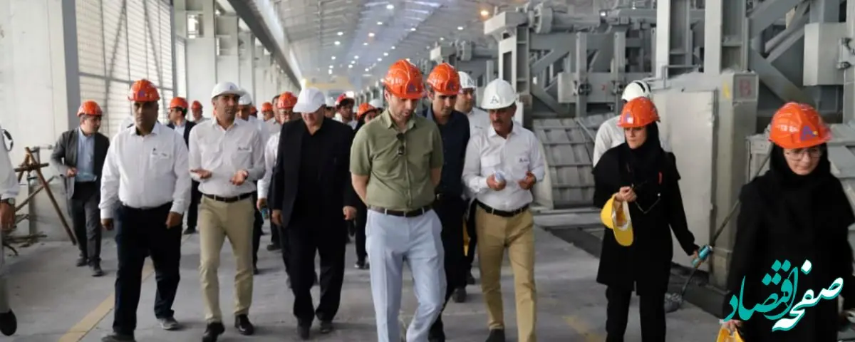 بازدید مدیران و معاونان وزارت صمت و سازمان ایمیدرو از منطقه ویژه اقتصادی لامرد