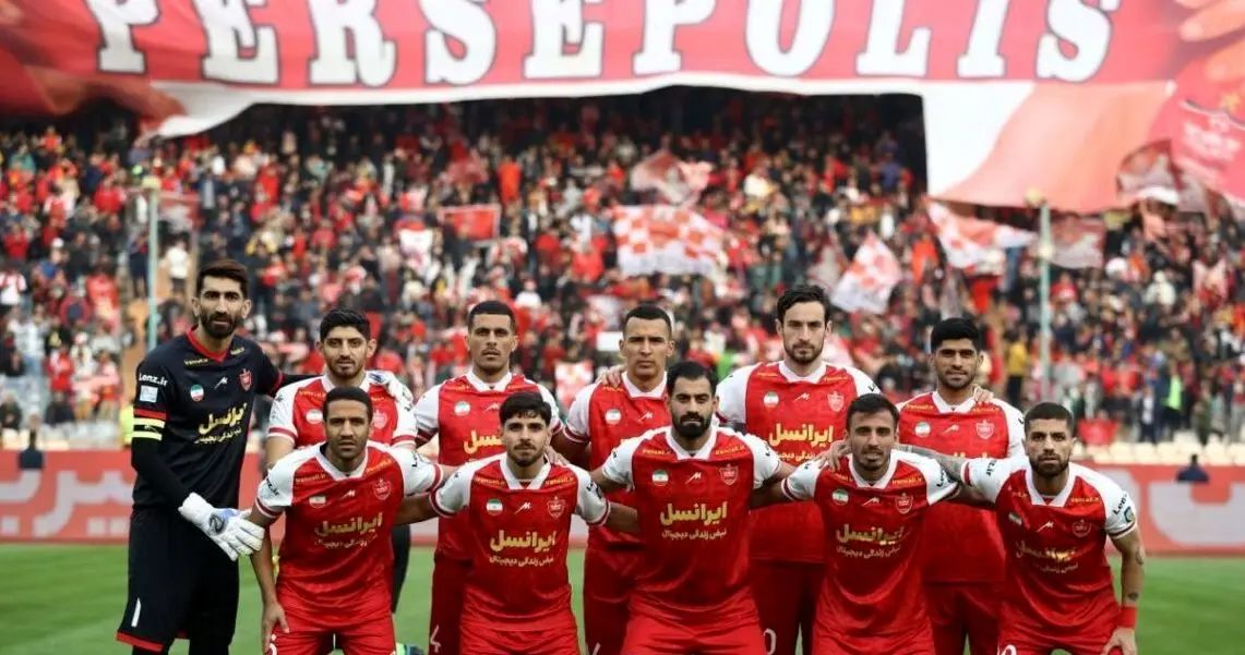 تصویر | پوستر پرسپولیس برای بازی با تراکتور با چهره بازیکن جنجالی