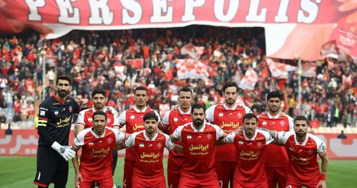 تصویر | پوستر پرسپولیس برای بازی با تراکتور با چهره بازیکن جنجالی