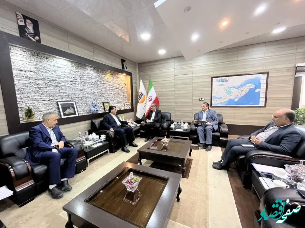 اجرای قانون و فرهنگ‌سازی به رفع مشکلات مالیاتی قشم کمک می کند