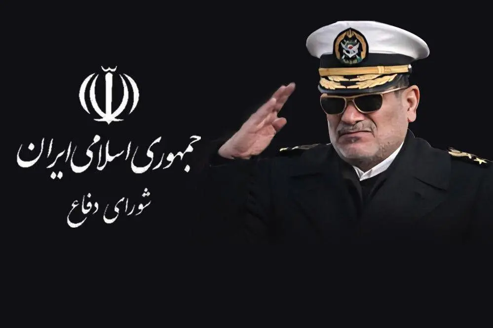 با حکم پزشکیان علی شمخانی دبیر شورای دفاع شد