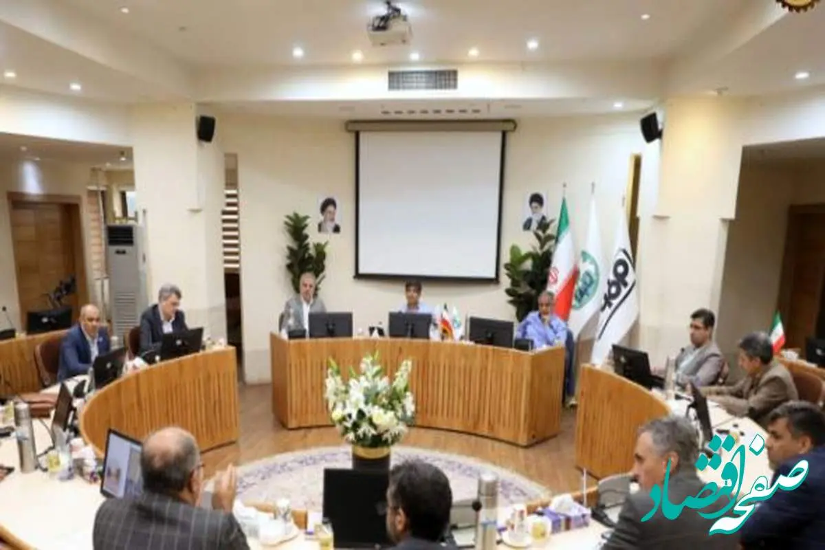 ضرورت بازنگری در تعاملات صنعت و دانشگاه برای آیندهنگری در صنعت فولاد