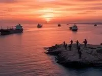 آیا با محاصره بنادر ایران، تنگه باب المندب بسته خواهد شد؟ 