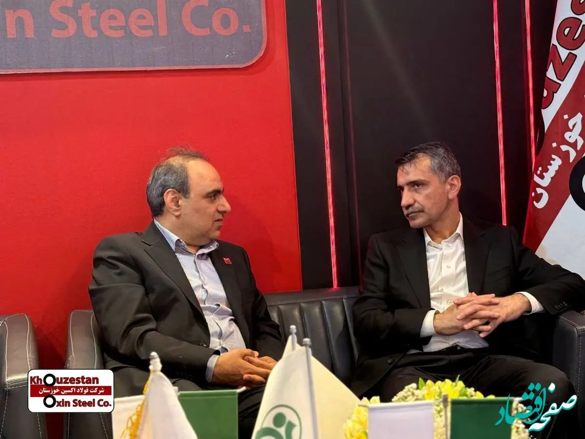 بازدید مدیرعامل هلدینگ صبا انرژی از غرفه شرکت فولاد اکسین خوزستان در روز پایانی بیست‌ونهمین نمایشگاه بین‌المللی نفت،گاز،پالایش و پتروشیمی