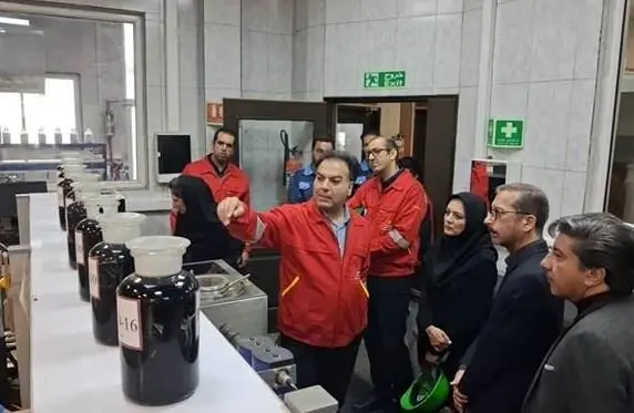 بازدید رئیس مرکز تحقیقات راه، مسکن و شهرسازی از مجتمع تهران شرکت نفت پاسارگاد
