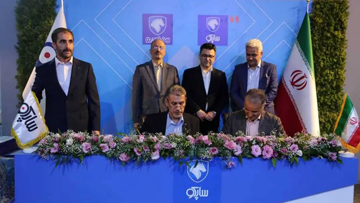 انعقاد ۱۱ قرارداد و تفاهمنامه ساخت داخل قطعات محصولات ایران خودرو با سازندگان شبکه تامین