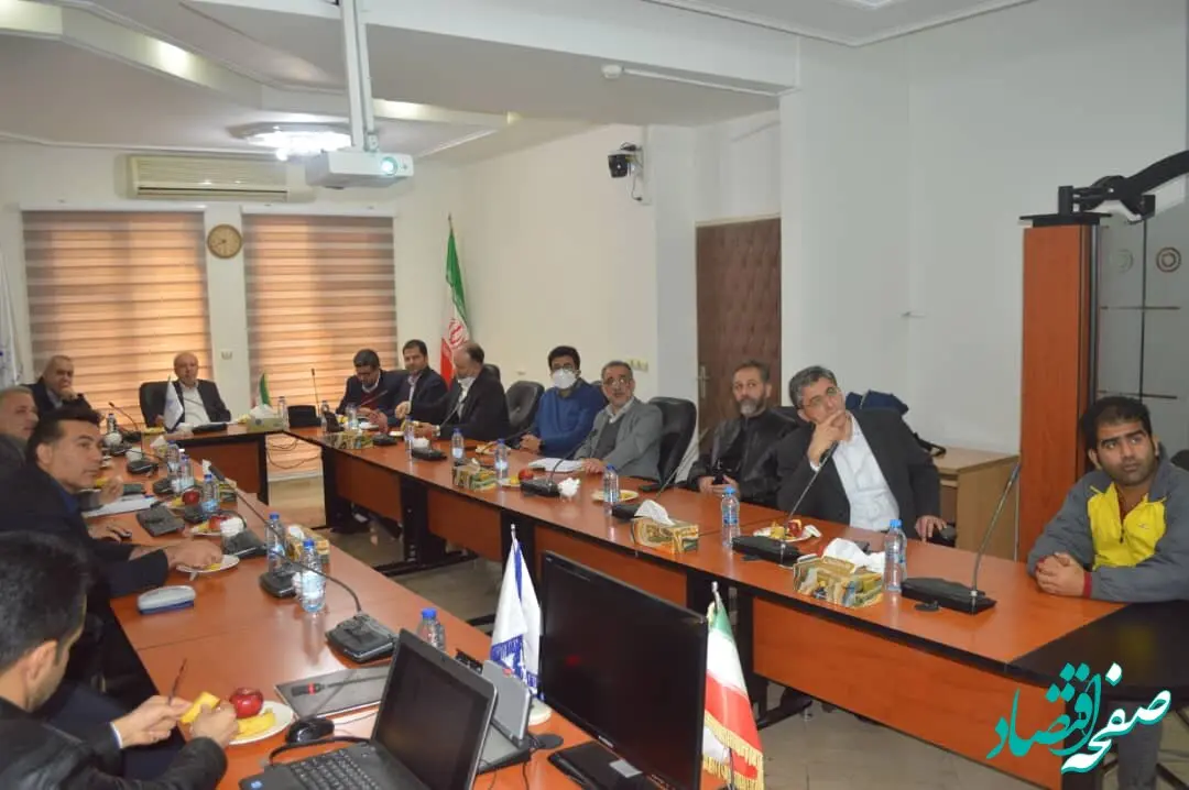  بازدید مشاور و دستیار ویژه وزیر کشور در امور صنعت از پژوهشکده میکرو الکترونک