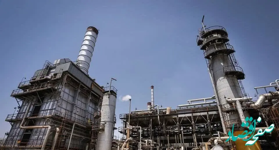 پیگیری طرح‌های هوشمندسازی تولید و توزیع فرآورده‌های نفتی