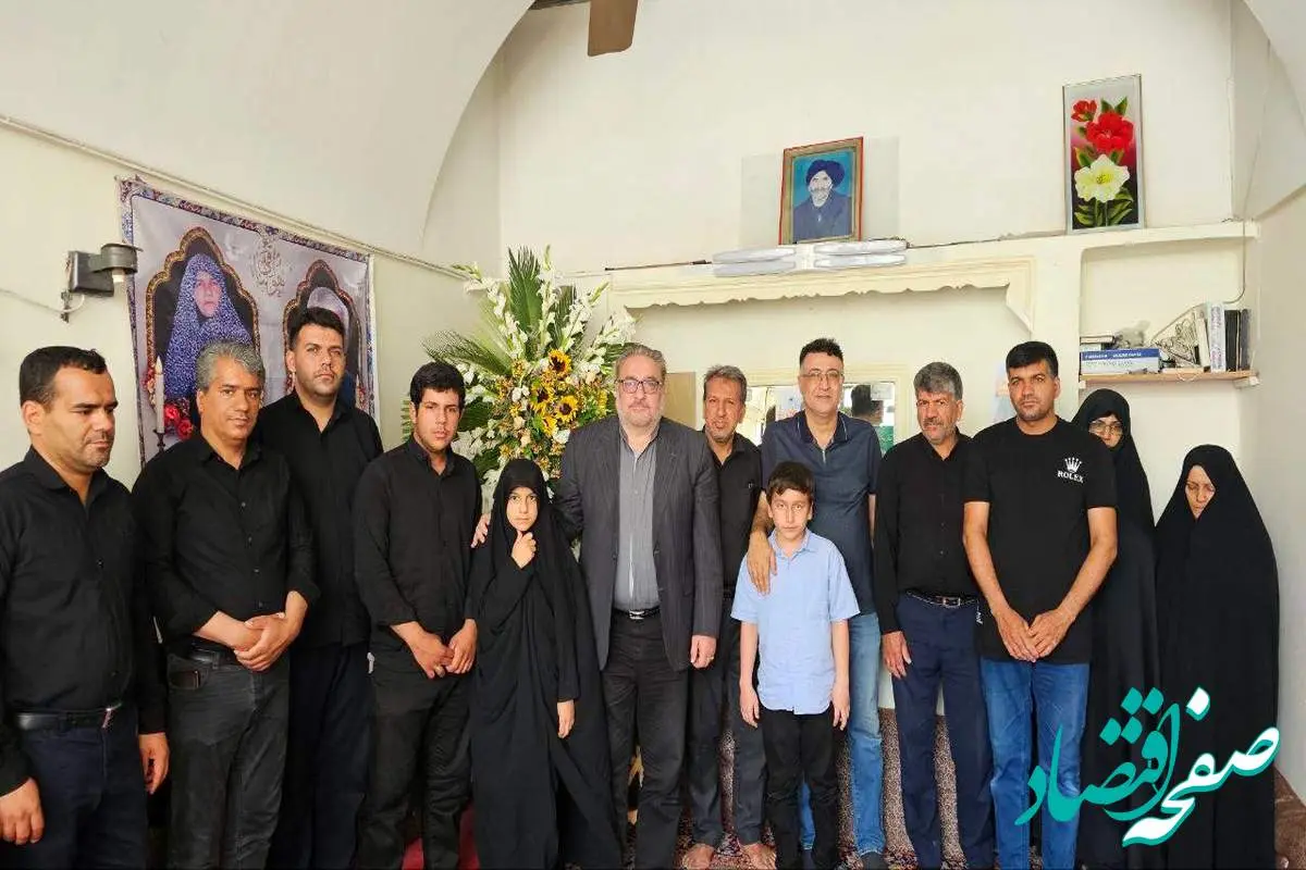 رئیس هییتمدیره چادرملو در مراسم بزرگداشت شهید حسین کمالی حضور یافت
